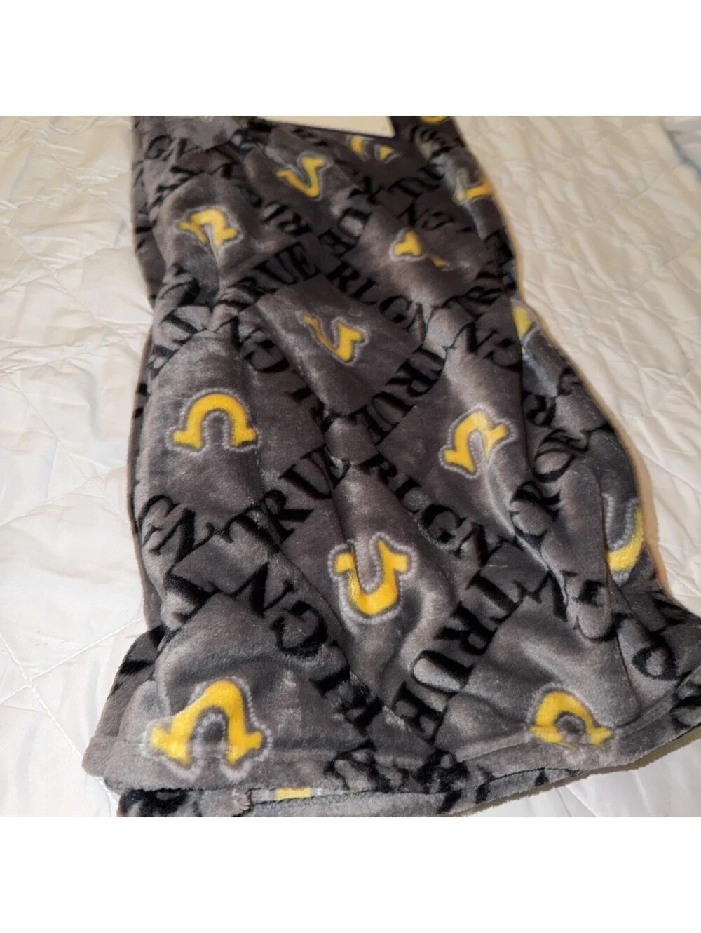 True Religion Oversized Plush Throw Blanket 60x70 in gray w/ yellow blk Graphics